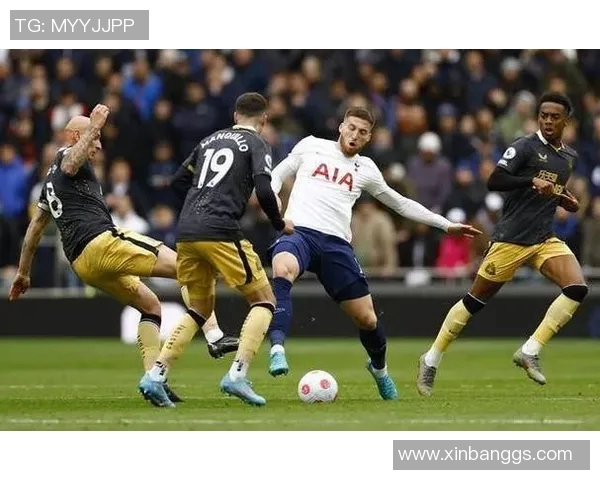 伯恩斯与热刺的激烈对决谁能在英超赛场上笑到最后